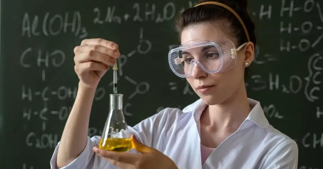 Co można mieć na maturze z chemii, aby uniknąć stresu i błędów?