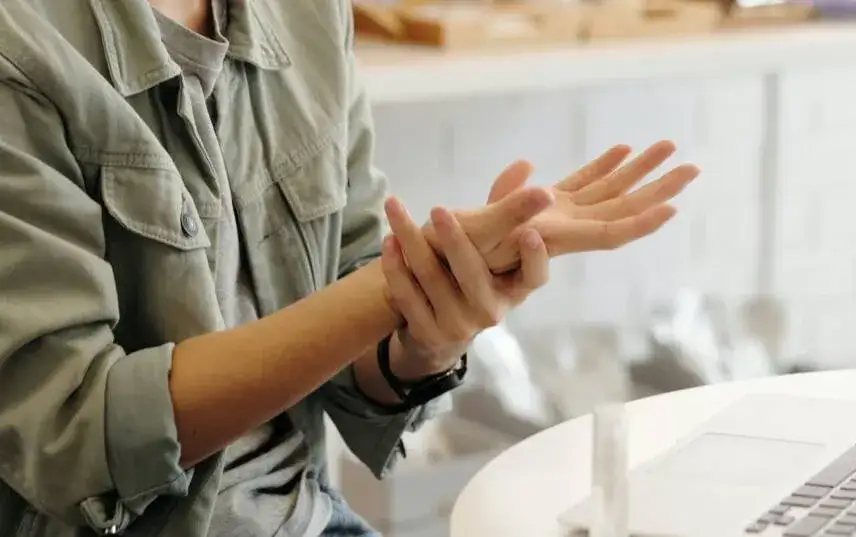 Jakie leki na zespół cieśni nadgarstka skutecznie łagodzą ból