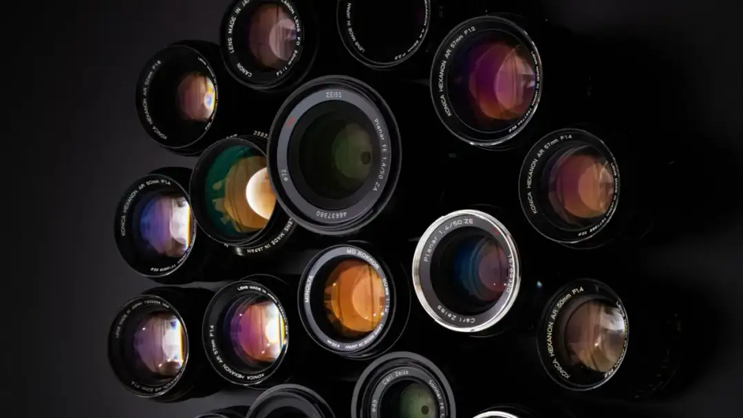 Jaki obiektyw do kościoła? Wybierz idealny obiektyw do niskiego światła