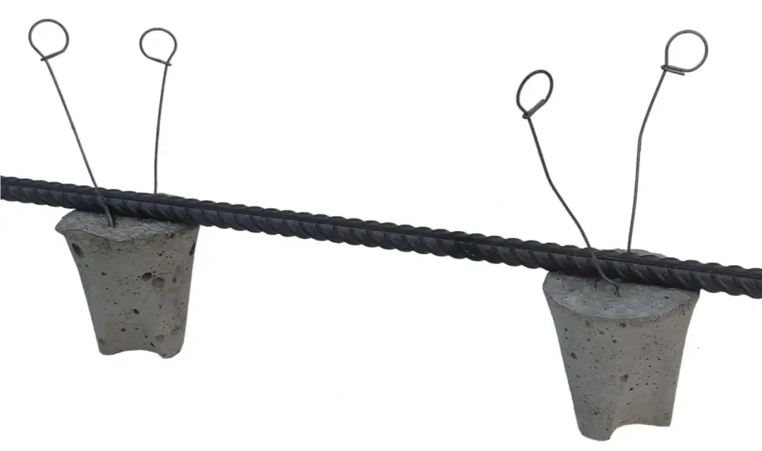 Podkładka pod zbrojenie – jak uniknąć błędów w konstrukcji betonowej