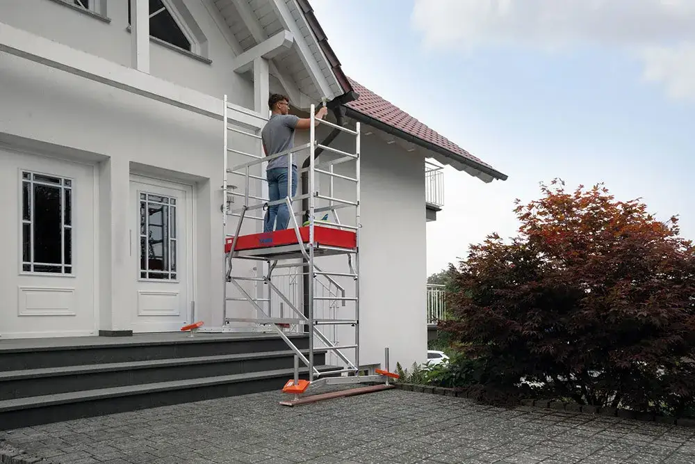 Jak zrobić rusztowanie na klatce schodowej: kompletna instrukcja montażu