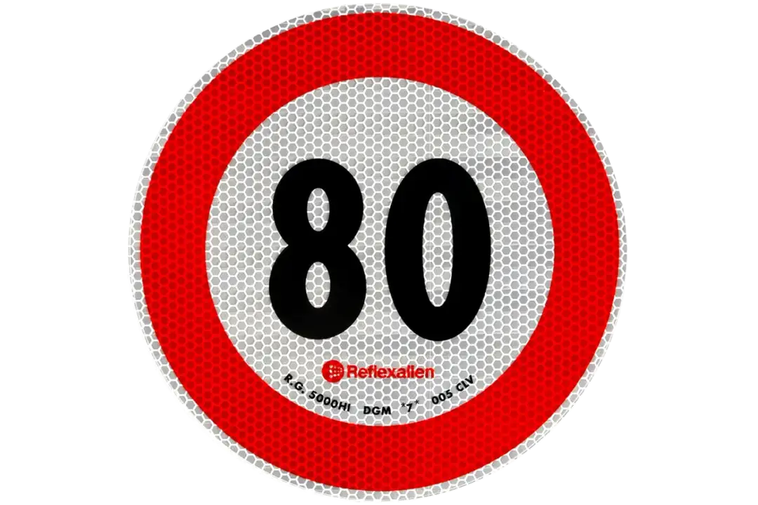 Autokary: 80 czy 100 km/h? Poznaj limity i uniknij kar!