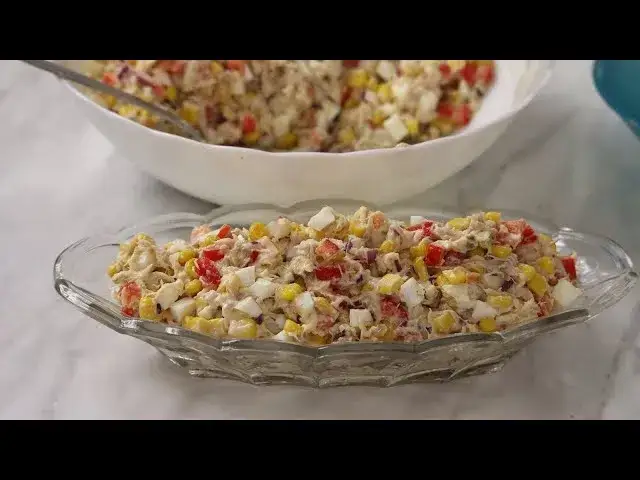 Jak zrobić sałatkę z makreli - prosty przepis na pyszną potrawę