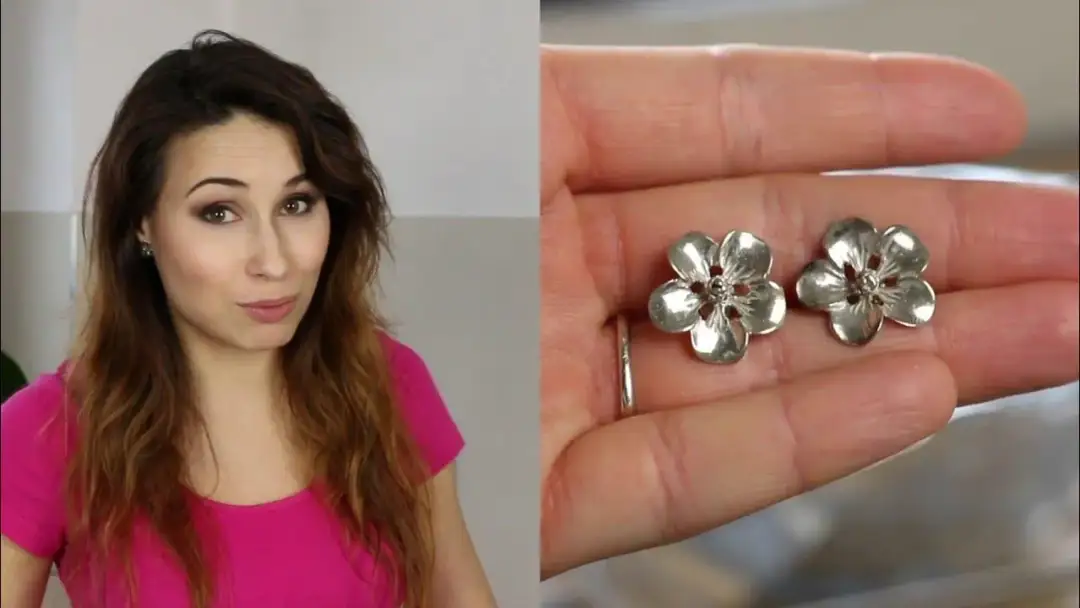 Jak czyścić biżuterię? Domowe sposoby na blask złota i srebra