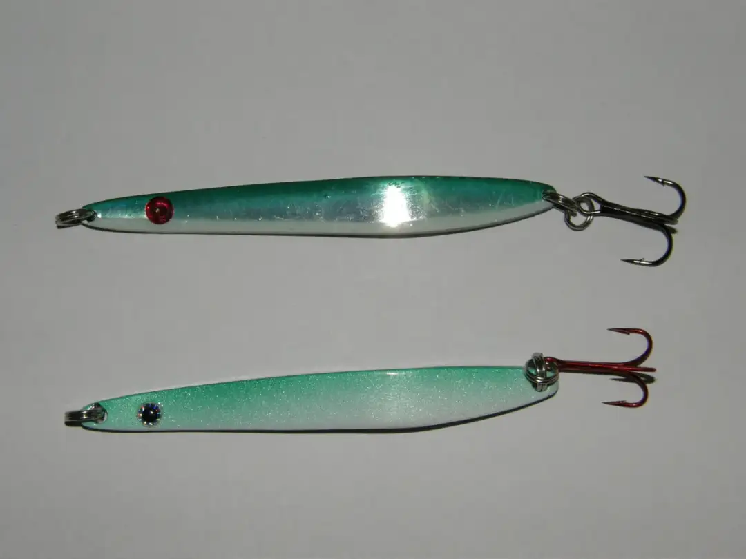 Przynęty na belonę - skuteczne wabiki, które zwiększą Twoje połowy