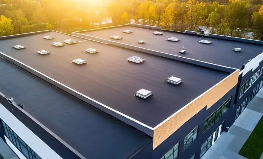 Naprawa dachu: Jak uniknąć kosztownych błędów i problemów