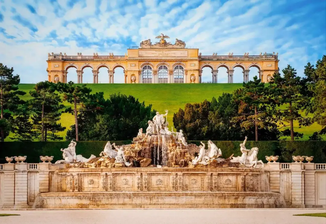 Wiedeń: co warto zwiedzić? Przewodnik po cesarskich atrakcjach