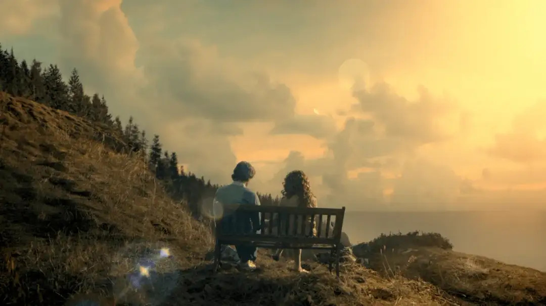 Nocna msza: Recenzja, analiza i dlaczego to horror dekady?