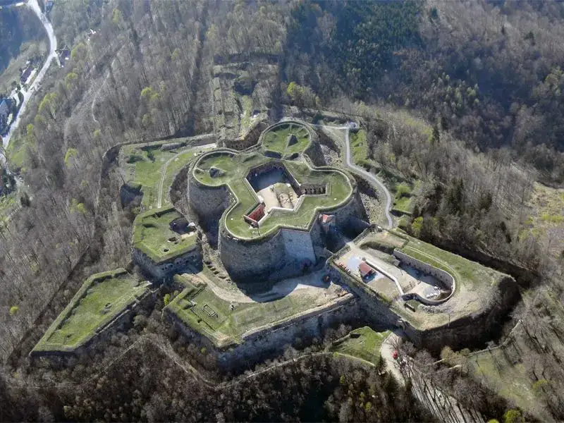 Najlepsze atrakcje w Bardo, które musisz zobaczyć podczas wizyty