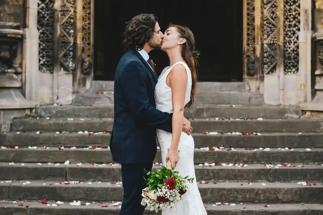 Ile dać na zapowiedzi? Praktyczne informacje i zalecane kwoty