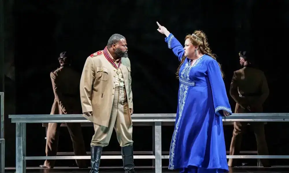 Spektakl Aida: historia, twórcy i różnice z operą Verdiego