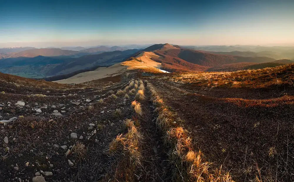 Bieszczady ukraińskie: 10 miejsc, które musisz zobaczyć w tej krainie
