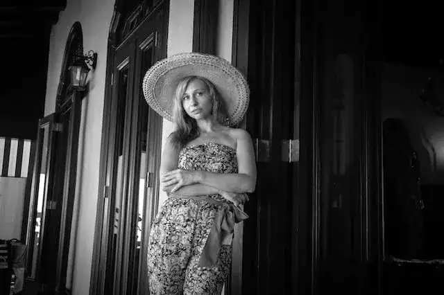 Styl retro jakie to lata - odkryj fascynujące dekady mody