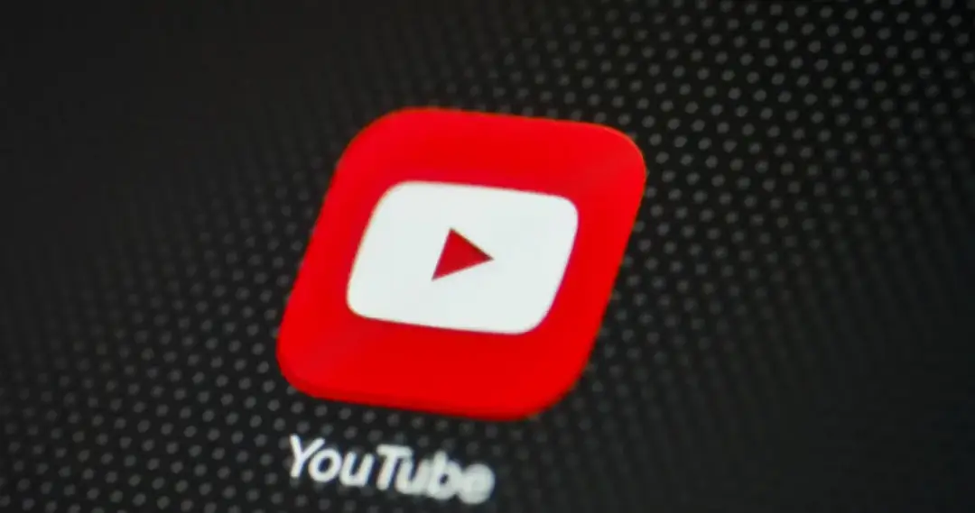 Jak pobrać film na smartfona bezpiecznie i szybko - sprawdzone metody