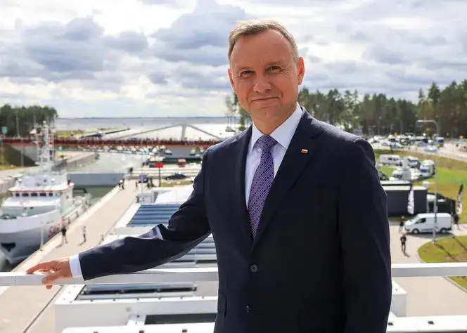 Ile wzrostu ma prezydent Duda? Zaskakujące fakty o jego wysokości