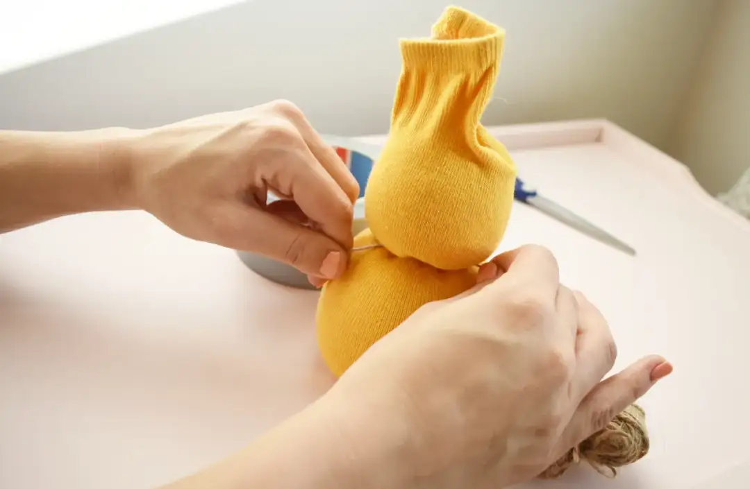 Co zrobić ze skarpetek? Kreatywne pomysły na upcykling DIY