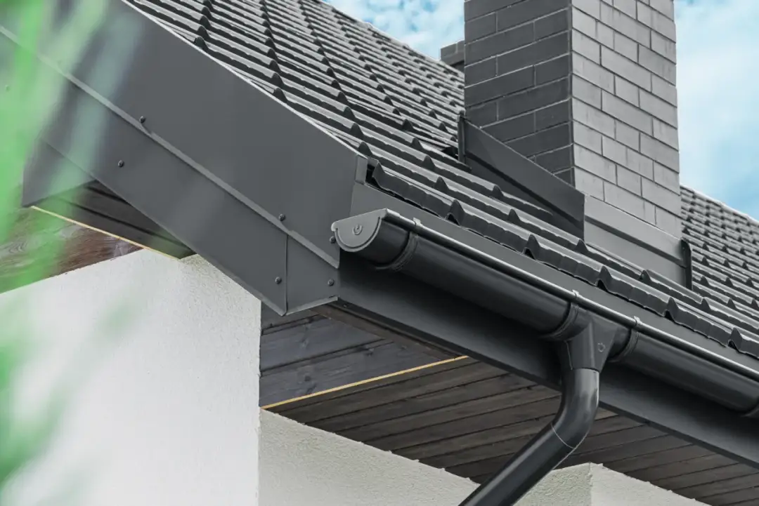 Jakie rynny do domu wybrać? Kompletny poradnik 2023