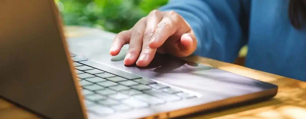 Jak naprawić touchpad, gdy nie działa - proste kroki do rozwiązania problemu