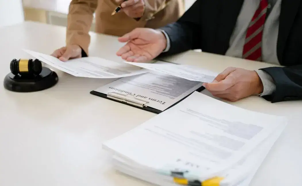 Ile czeka się na odpis postanowienia sądu? Sprawdź, co wpływa na czas oczekiwania