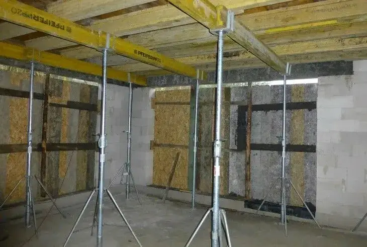 Jak zabezpieczyć strop na zimę - prosty sposób na skuteczną ochronę budynku