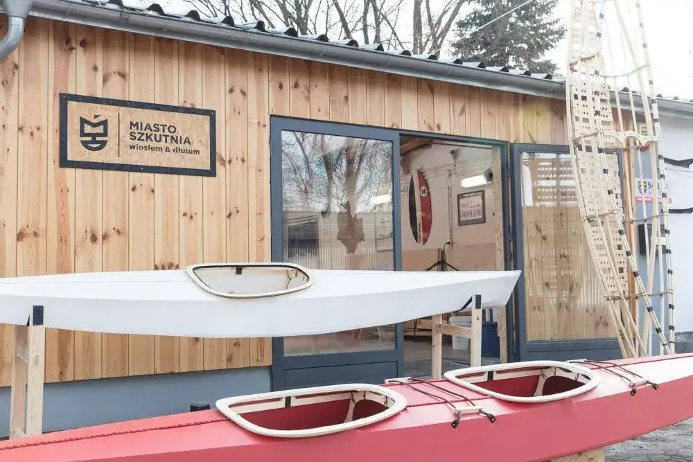 Jak zrobić kajak z włókna szklanego - krok po kroku bez błędów