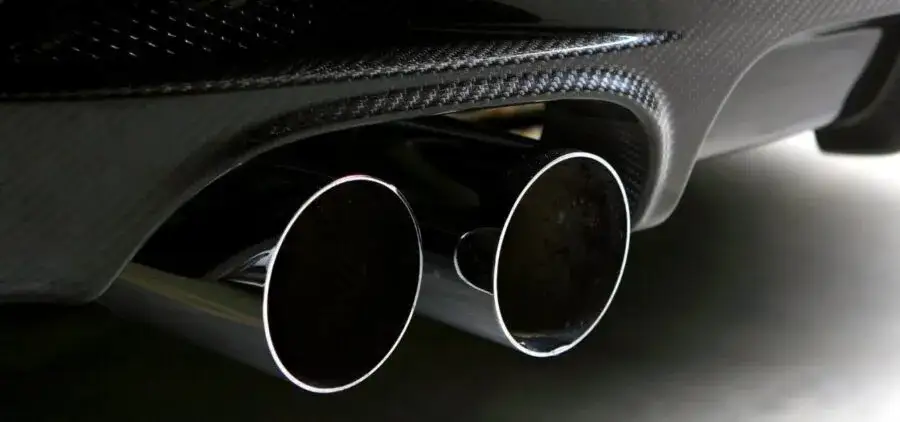 Objawy uszkodzonego tłumika drgań wydechu - co warto wiedzieć?