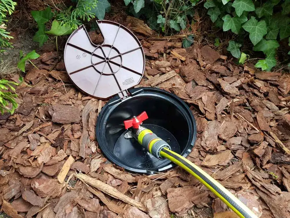 Jak zbudować studzienkę do wody: praktyczny poradnik krok po kroku