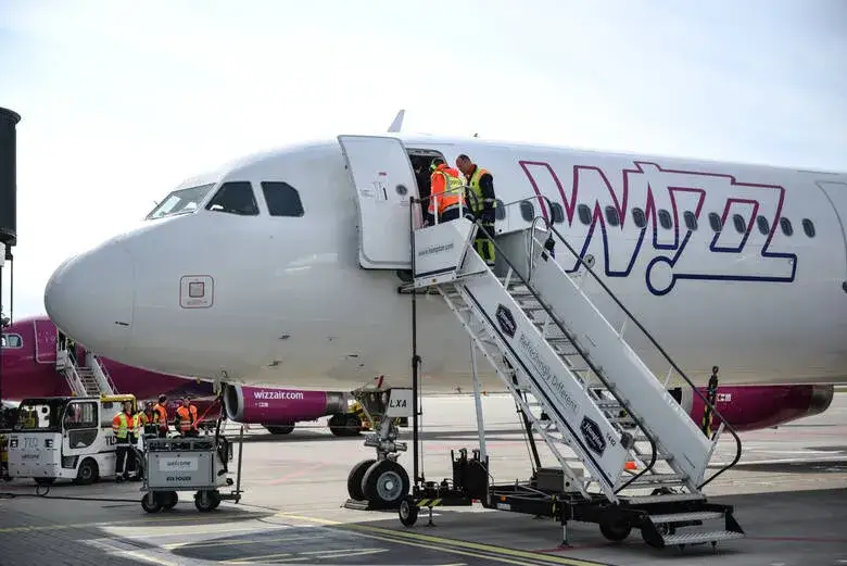 Ile płynów do samolotu Wizz Air? Oto zasady, które musisz znać Ile płynów do samolotu Wizz Air? Oto zasady, które musisz znać