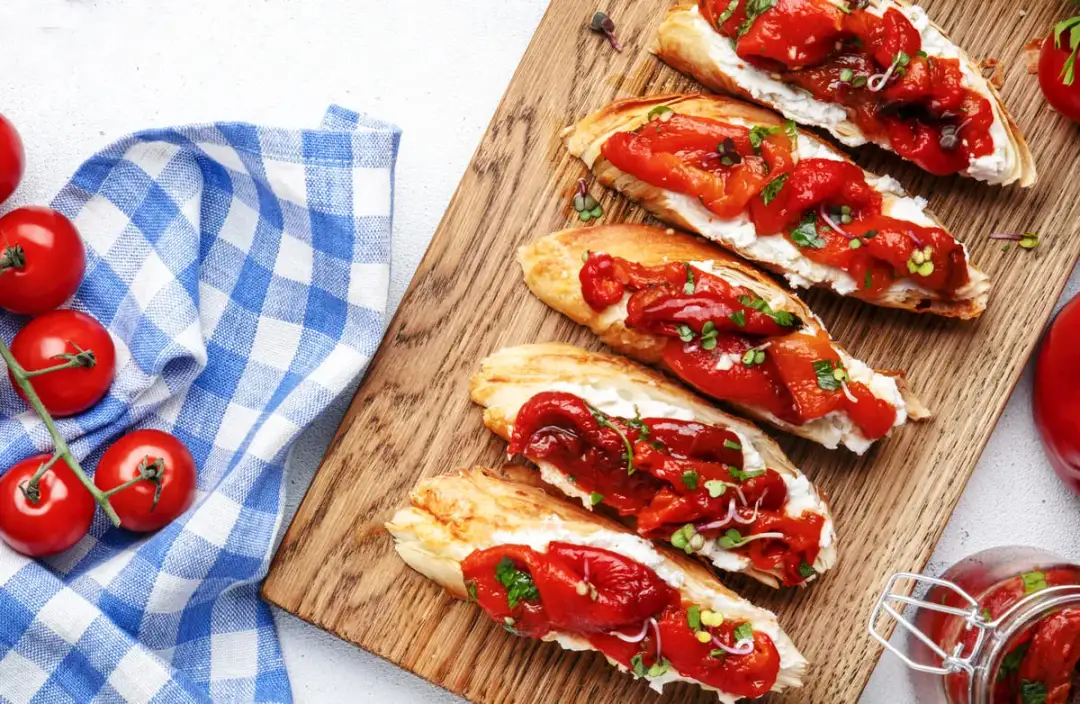 Najlepsze przekąski na grilla: 10 prostych i smacznych pomysłów