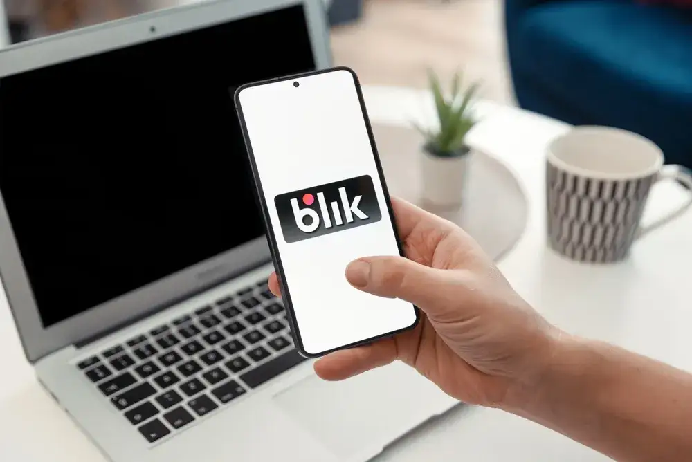 Płatności Blik – co to jest i jak mogą ułatwić codzienne zakupy