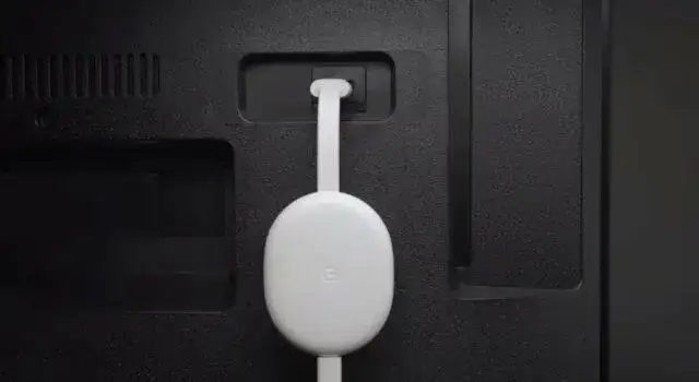 Jak podłączyć laptopa do telewizora bez kabla – proste metody bezprzewodowe