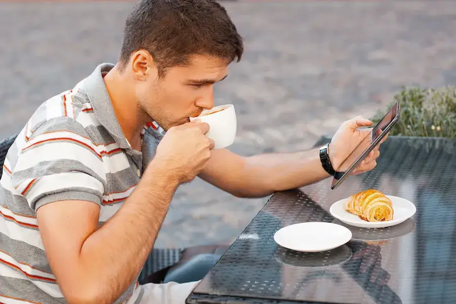 Co myśli facet po pierwszej randce? Odkryj jego prawdziwe uczucia