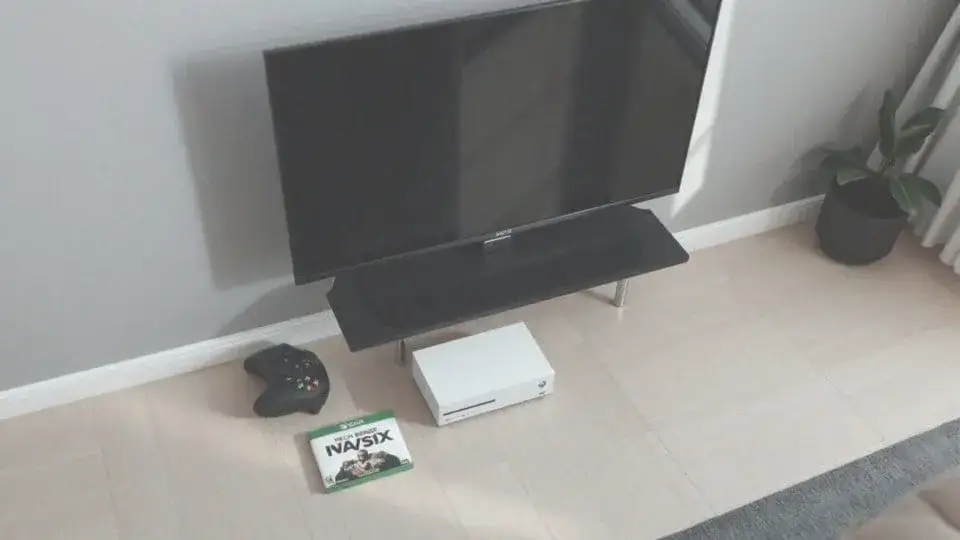 Xbox series s jak instalować gry z płyty - poznaj ograniczenia konsoli