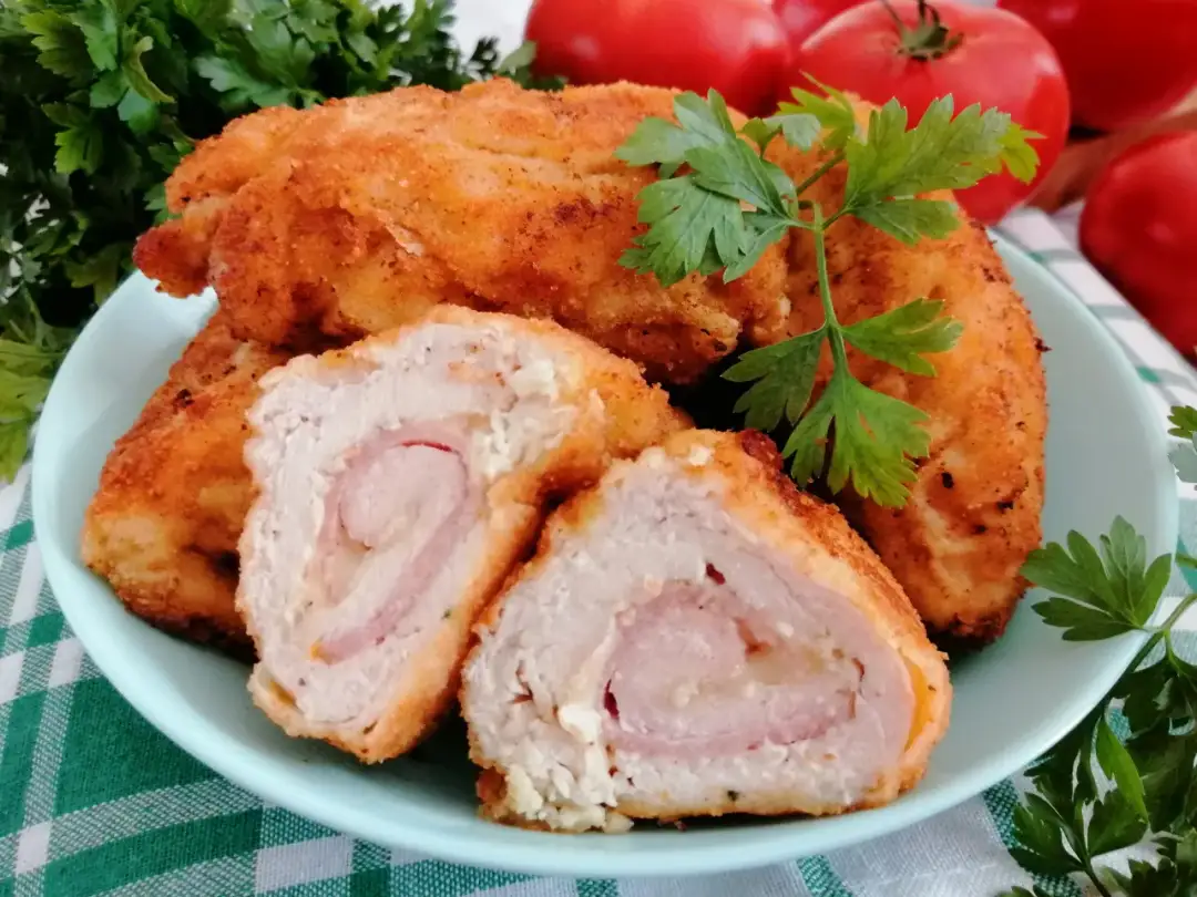 Przepis na dewolay z kurczaka z szynką i serem