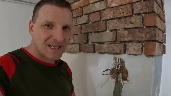 Jak układać cegłę dekoracyjną z fugą, aby uniknąć najczęstszych błędów Jak układać cegłę dekoracyjną z fugą, aby uniknąć najczęstszych błędów