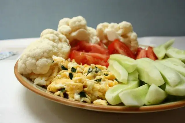 Zdrowe śniadanie na odchudzanie przepisy, które naprawdę działają