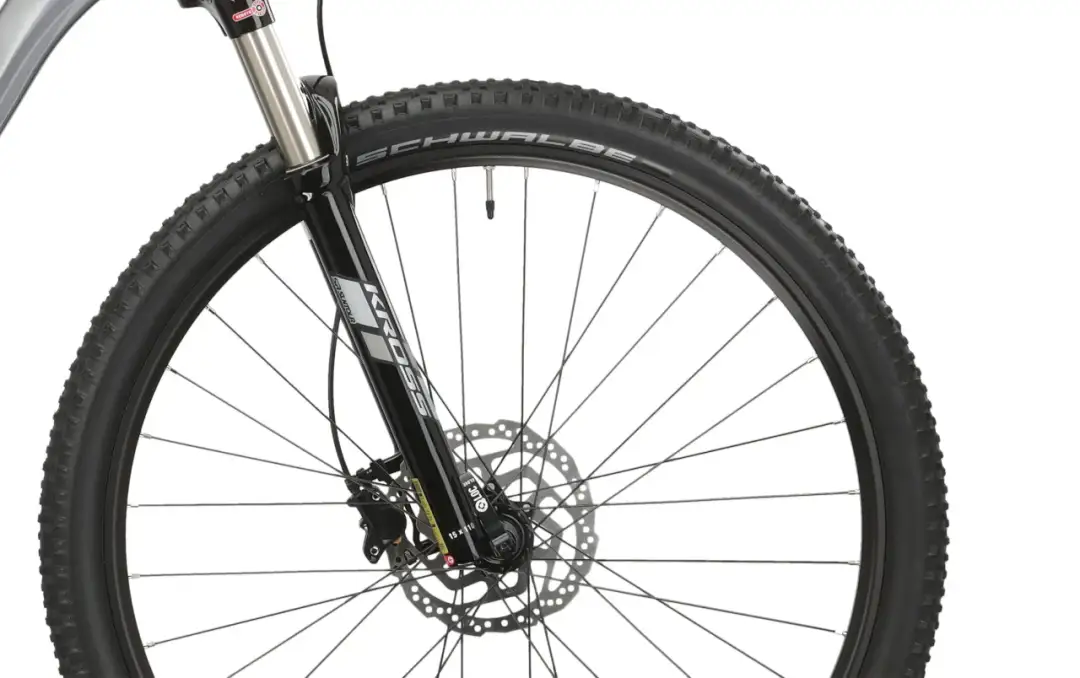 Jakie opony do roweru wybrać, aby uniknąć problemów na trasie?