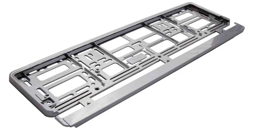 Ramki na małe tablice rejestracyjne: wybór, zalety i montaż