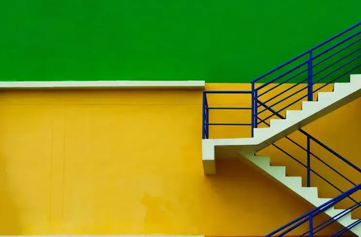 Jak zrobić balustradę na schody zewnętrzne – krok po kroku bez błędów i kosztownych pomyłek