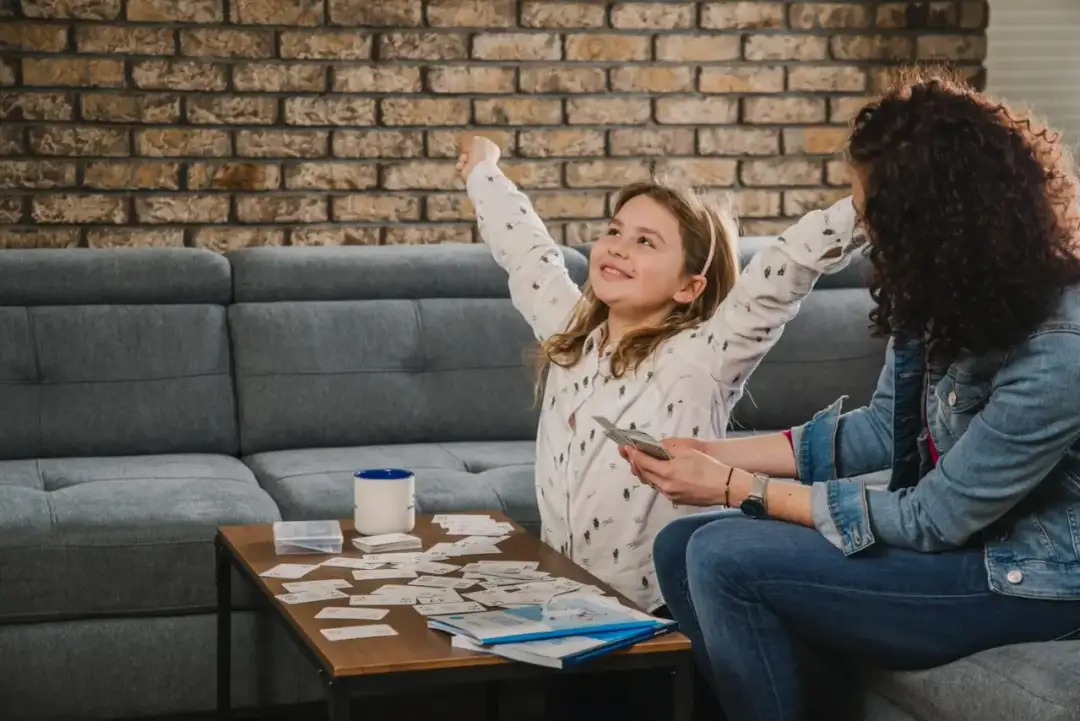 Edukacja domowa w Polsce: Jak zacząć? Czy to dla Twojej rodziny?