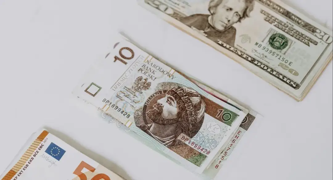 Ile można zarobić w banku? Zaskakujące wynagrodzenia w branży