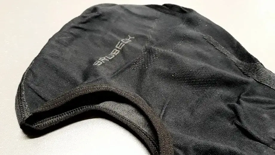 Jaką kominiarkę pod kask motocyklowy wybrać, aby nie zmarznąć?