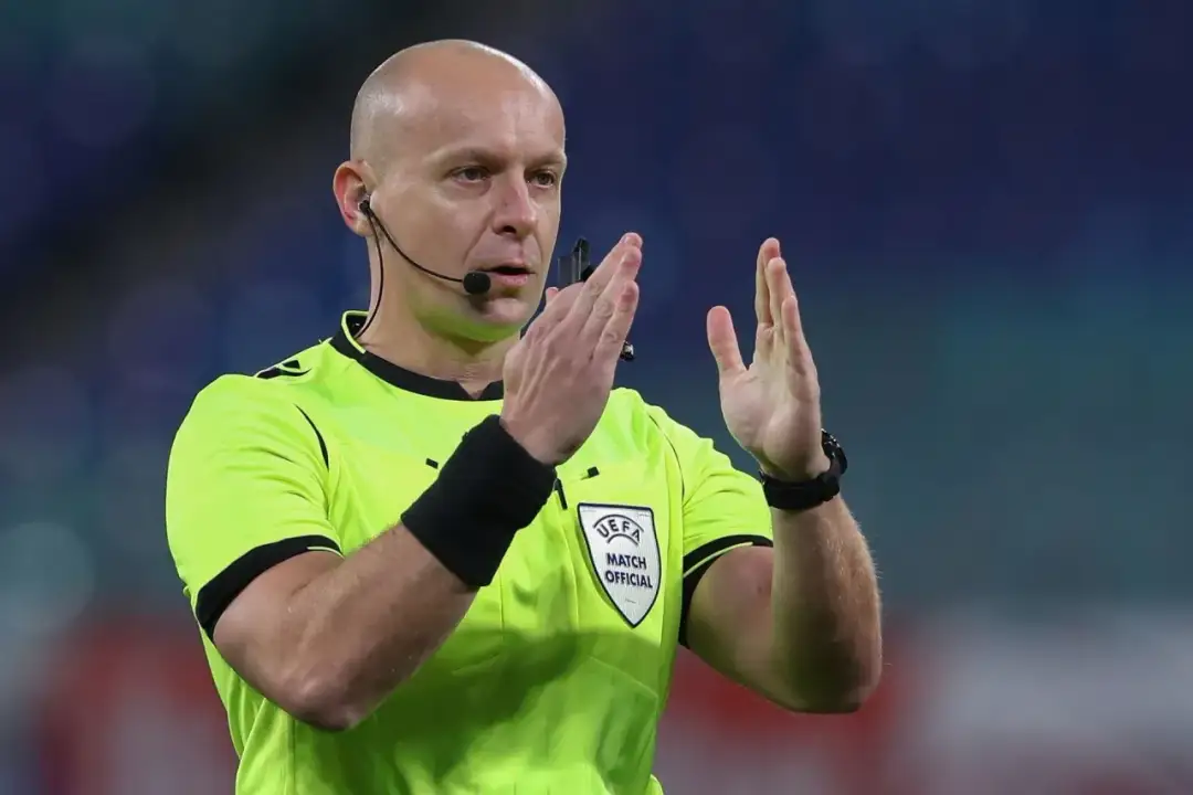 Ile zarabia sędzia FIFA? Zaskakujące fakty o wynagrodzeniach