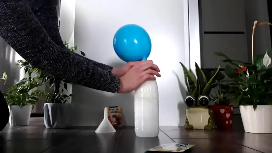 Domowe eksperymenty z proszkiem do pieczenia: Magia nauki dla dzieci