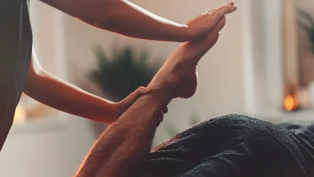 Na czym polega masaż orientalny? Przewodnik po technikach i korzyściach