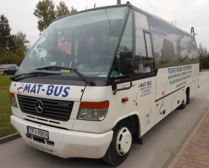 Mat Bus: Skąd odjeżdża? Znajdź swój przystanek bezbłędnie!