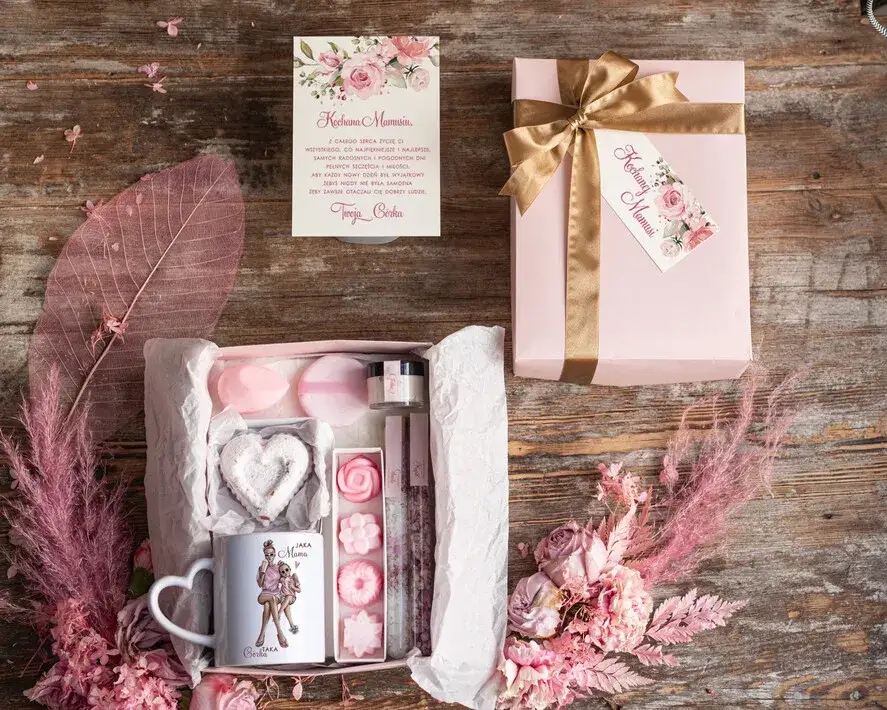 Co kupić mamie pod choinkę? 10 wyjątkowych pomysłów na prezent