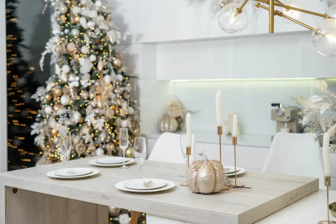 Jak oświetlić dom na święta: proste sposoby na magiczną atmosferę