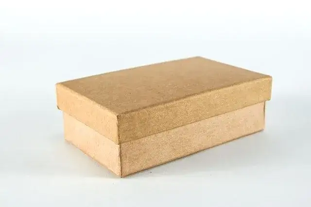 Jak zapakować buty do zwrotu: 5 zasad bezpiecznej wysyłki do sklepu