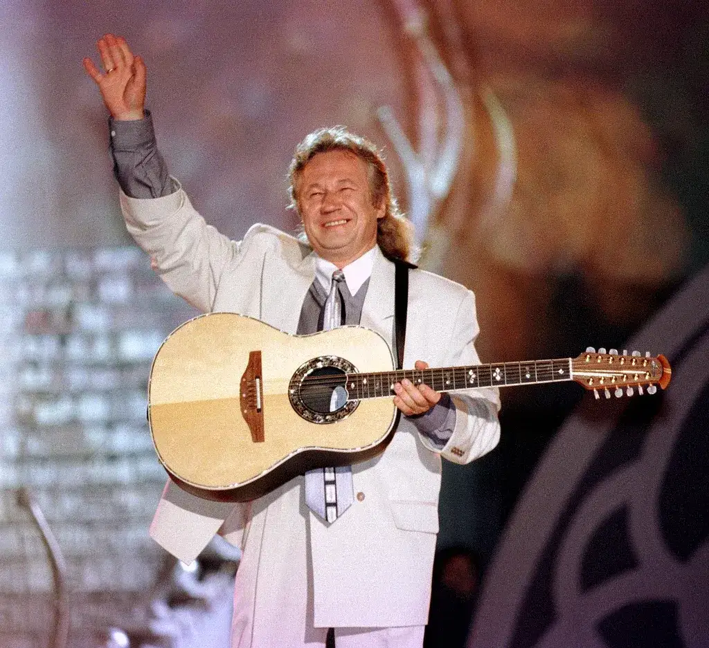 Kto śpiewa kolorowe jarmarki i jak zdobył serca Polaków